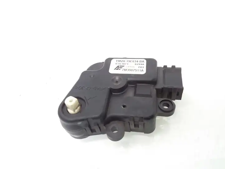 Volkswagen Sharan (2003 - 2010) 7M3907511A Двигатель задвижки потока воздуха — фото 1