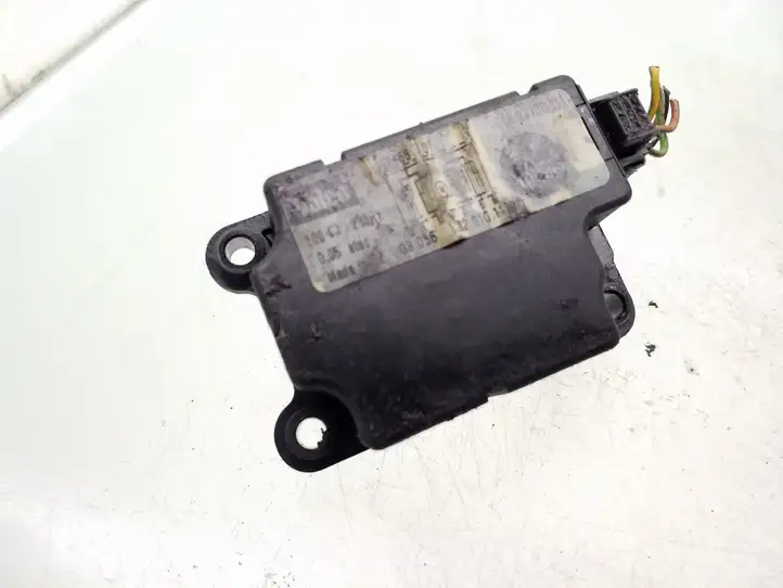 Opel Signum (2002 - 2008) 09180204 Двигатель задвижки потока воздуха — фото 1