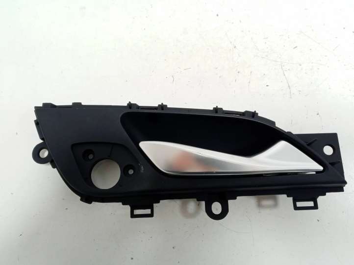 261112802 Hyundai i40 Rankenėlė atidarymo vidinė