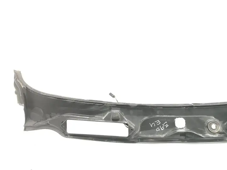 BMW 3 E90 E91 (2005 - 2012) 15677210 Жабо стеклоочистителей — фото 3