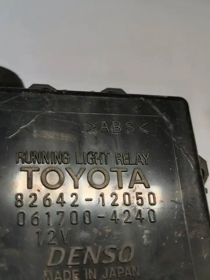Toyota Previa (XR30, XR40) II (2000 - 2006) 8264212050 Реле дневных фонарей — фото 4