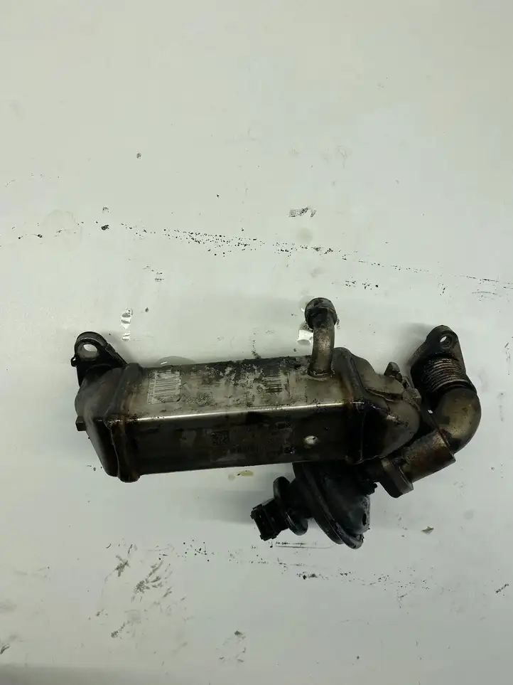 BMW 3 E90 E91 (2005 - 2012) 780518903 Охладитель клапана EGR — фото 4