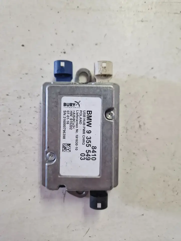 BMW 3 F30 F35 F31 (2012 - 2018) 316000796398 USB модуль — фото 2