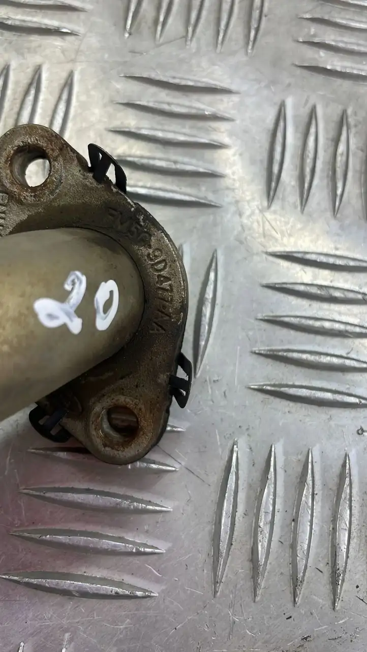 Ford Focus Grand C-MAX (2010 - 2019) FM509D477AA Трубка EGR — фото 2