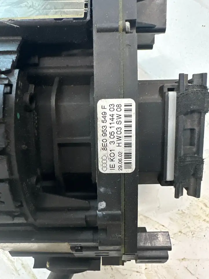 Audi A4 S4 B6 8E 8H (2000 - 2006) 8E0953549F Датчик угла поворота руля — фото 5
