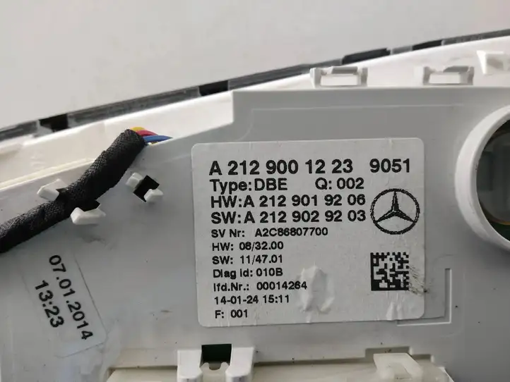 Mercedes-Benz CLS C218,X218 (2011 - 2017) A2129001223 Передняя подсветка — фото 4