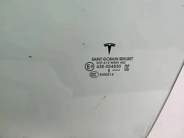 Tesla Model X (2015 - 2021) 43R004530 Стекло передней двери — фото 3