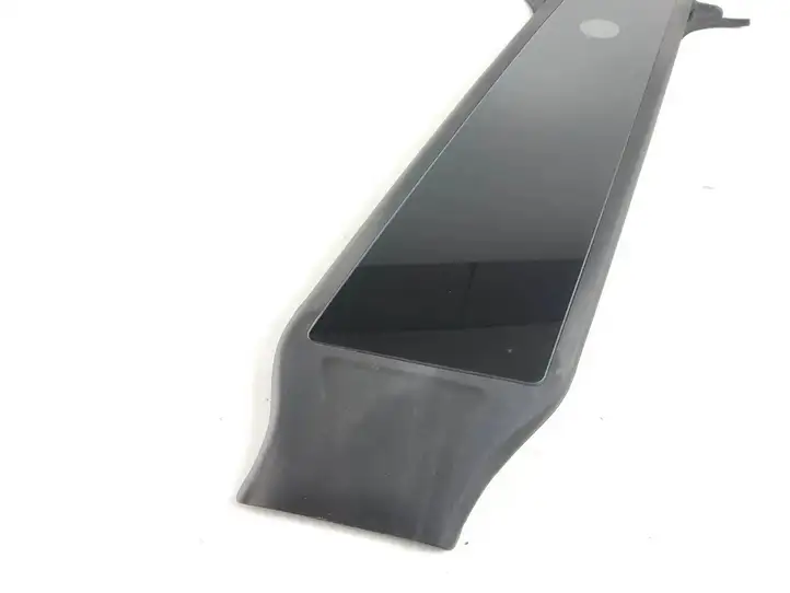 Tesla Model Y (2019 - 2024) 149424000A Наружная накладка стойки B — фото 4