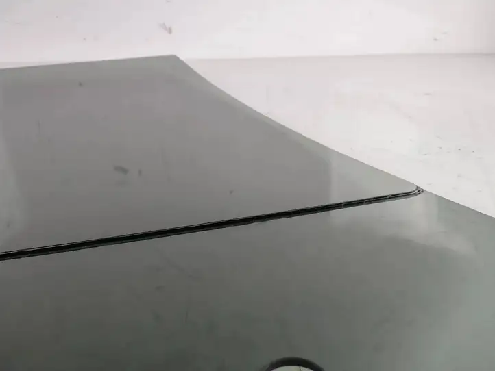 Tesla Model Y (2019 - 2024) Стекло задней двери — фото 3