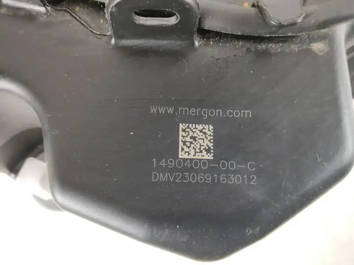 Tesla Model Y (2019 - 2024) 149040000C Бачок омывателя стекла — фото 5