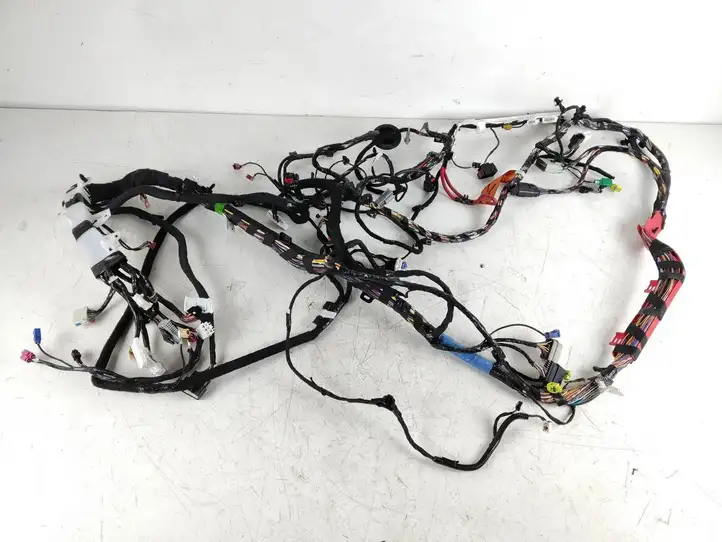 Tesla Model 3 (2017 - 2023) 348639570A Прочая электропроводка — фото 1