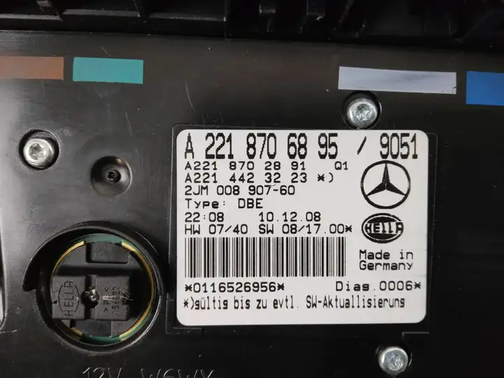 Mercedes-Benz S W221 (2005 - 2013) A2218706895 Передняя подсветка — фото 5