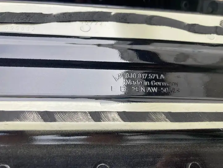 Porsche Taycan 9J1 (2019 - ) 9J0817571A Крыша — фото 4