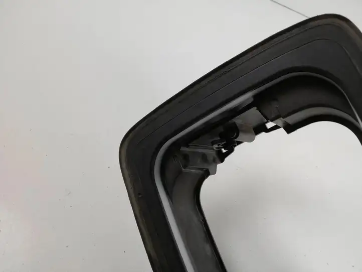 BMW i3 (2013 - ) 7335767 Крышка зарядного разъема — фото 3