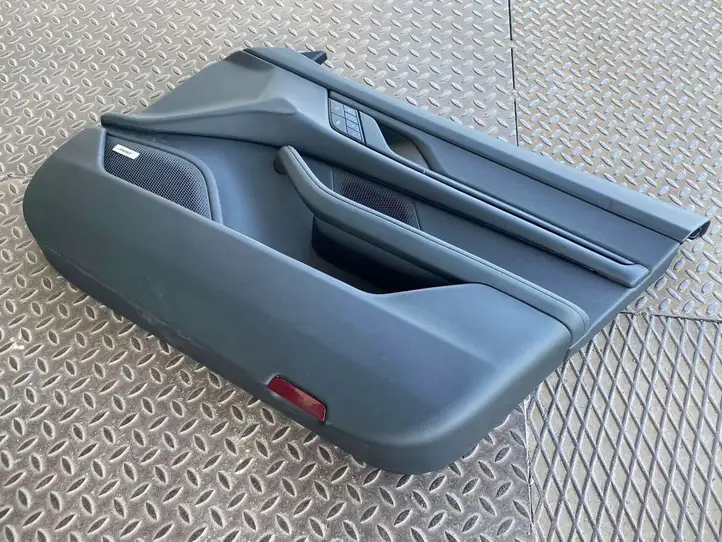 Porsche Taycan 9J1 (2019 - ) Комплект отделки дверей — фото 21