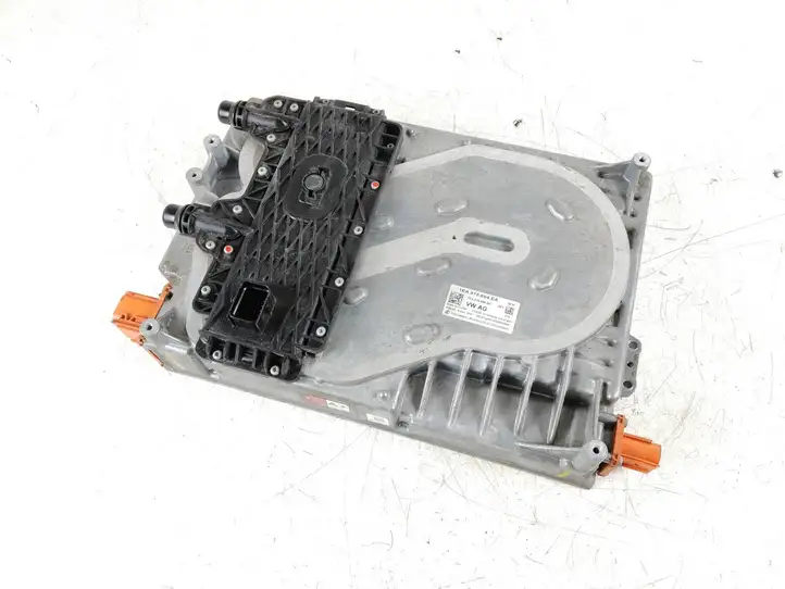 Skoda Enyaq iV (2020 - ) 1EA915684EA Зарядное устройство — фото 1