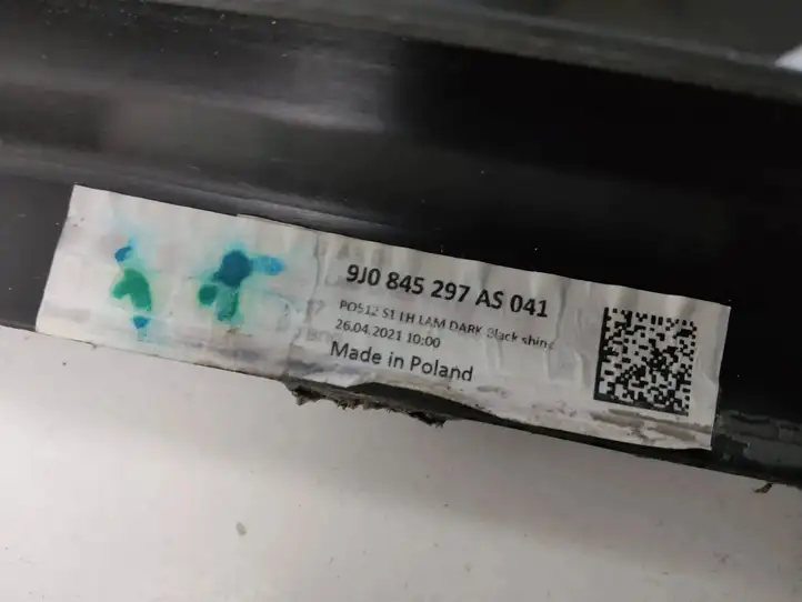 Porsche Taycan 9J1 (2019 - ) 9J0845297AS Заднее боковое стекло — фото 3