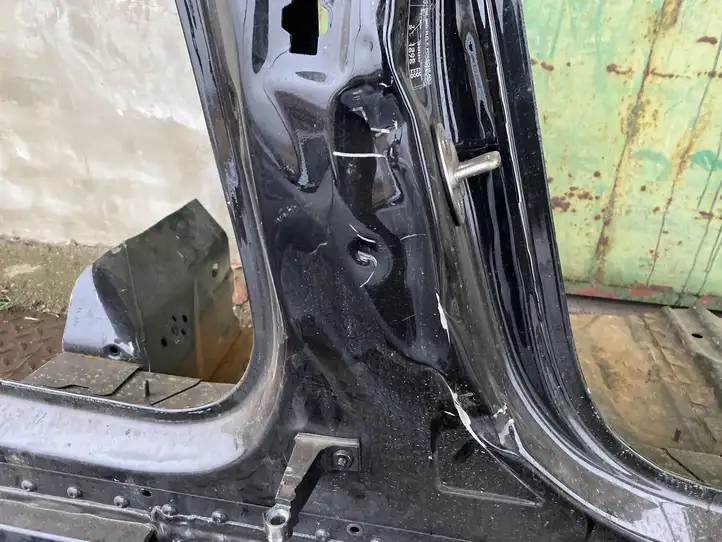 Porsche Taycan 9J1 (2019 - ) Порог кузова — фото 3