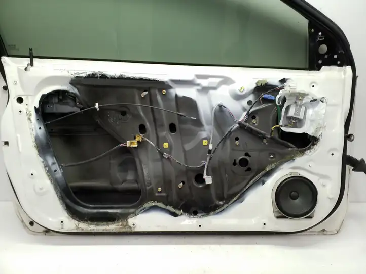 Honda Civic (2001 - 2005) Дверь — фото 11