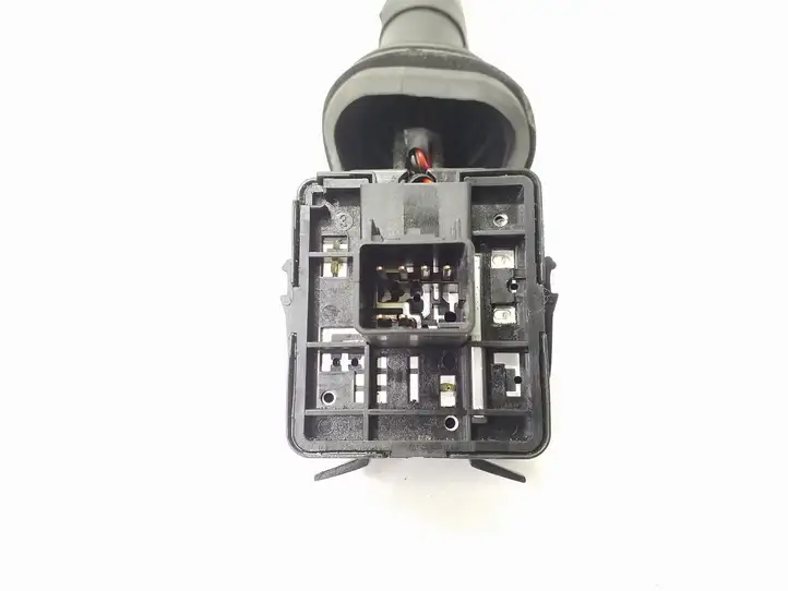Chevrolet Captiva (2011 - 2013) 202005410 Переключатель стеклоочистителей — фото 2