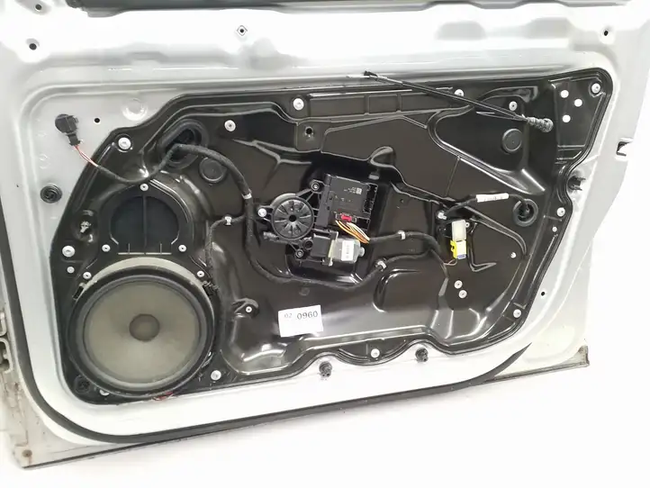 Volkswagen PASSAT B7 (2011 - 2014) Дверь — фото 2