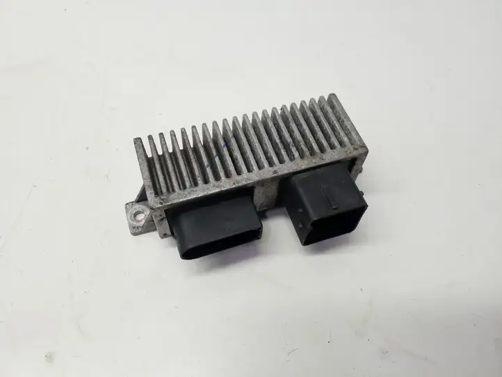 Nissan Juke I F15 (2010 - 2018) 8200558438A Реле накала свечей — фото 1