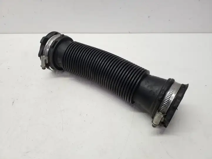 Nissan Juke I F15 (2010 - 2018) 8200721179 Трубка подачи воздуха — фото 1