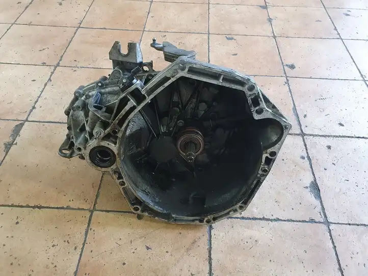 Nissan Juke I F15 (2010 - 2018) Механическая коробка передач, 6 передач — фото 1
