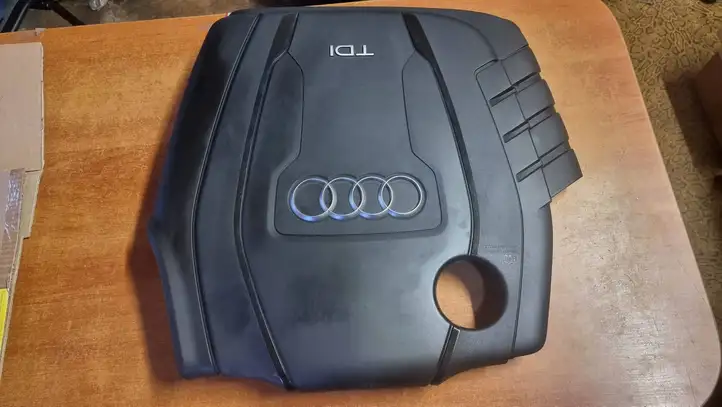 Audi A6 C7 (2011 - 2014) 03L103925AB Крышка двигателя декоративная — фото 4