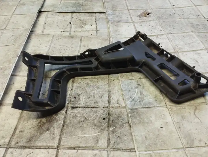 Peugeot 5008 (2009 - 2013) 9686247680 Кронштейн заднего бампера — фото 2