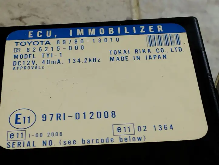 Toyota Corolla Verso E121 (2001 - 2004) 8978013010 Блок иммобилайзера — фото 2