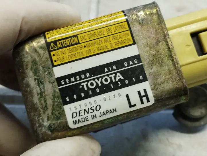 Toyota Corolla Verso E121 (2001 - 2004) 8983013010 Датчик удара SRS — фото 2