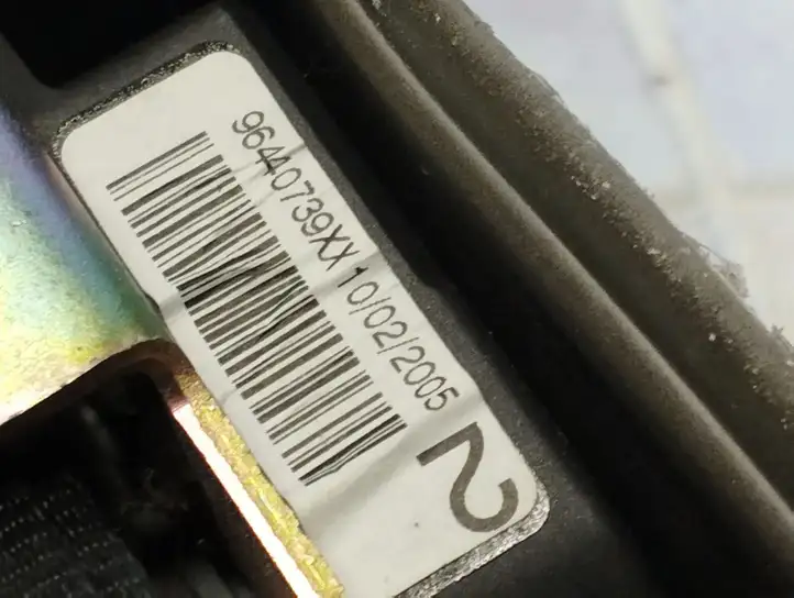 Peugeot 407 (2004 - 2011) 96440739XX Задний ремень безопасности — фото 2