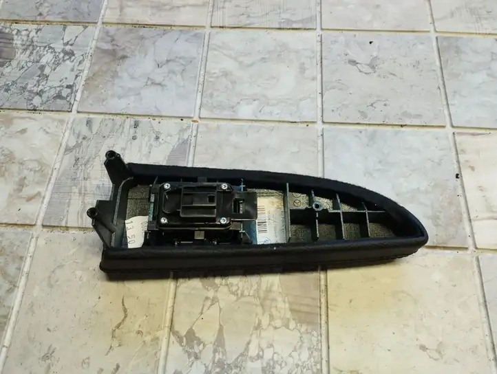 Mercedes-Benz S W221 (2005 - 2013) A2218706051 Блок кнопок стеклоподъемников — фото 3