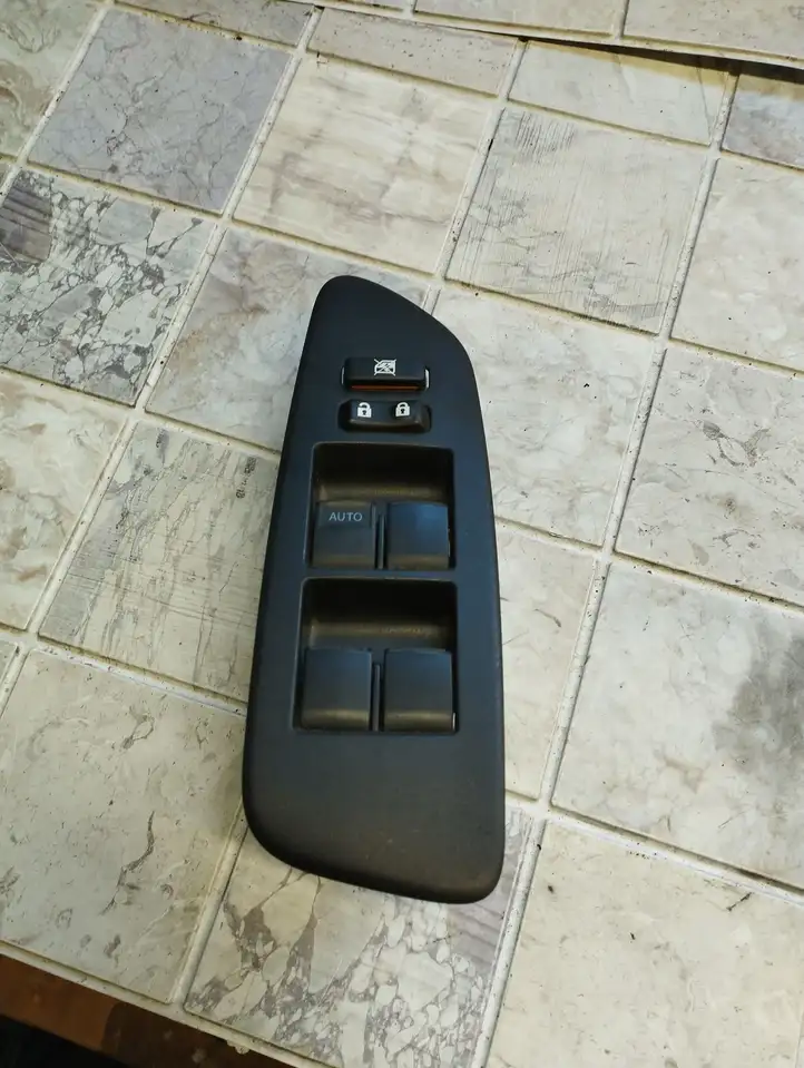 Toyota Auris 150 (2006 - 2012) 7423202550 Блок кнопок стеклоподъемников — фото 1