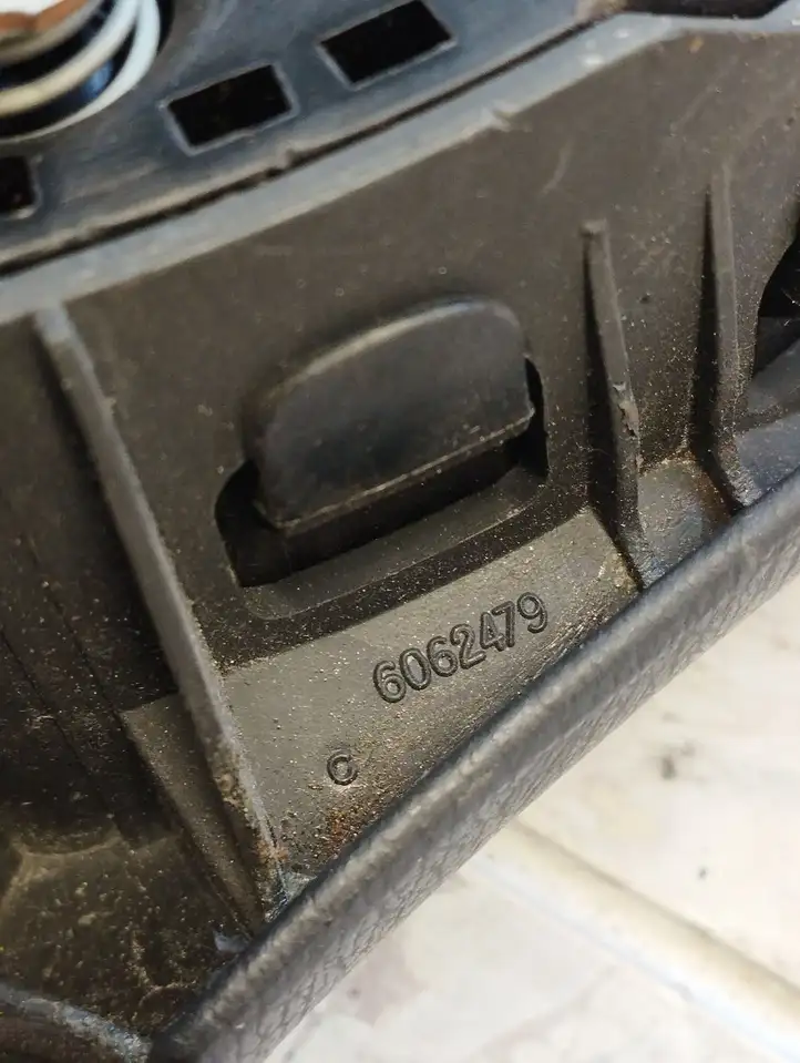 Toyota Auris 150 (2006 - 2012) 6062479 Подушка безопасности руля — фото 3