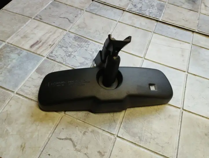 Toyota Auris 150 (2006 - 2012) 8781002090 Салонное зеркало заднего вида — фото 2
