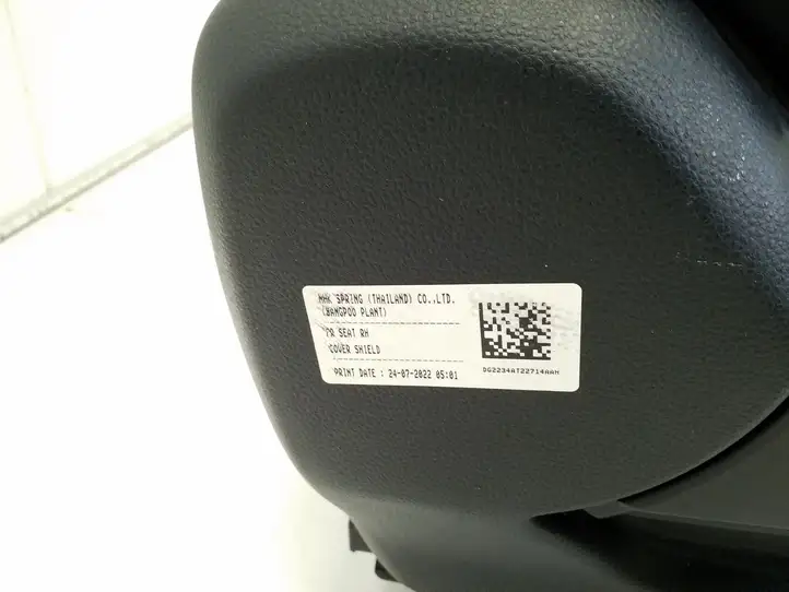 Isuzu D-Max (2019 - ) Переднее сиденье пассажира — фото 4