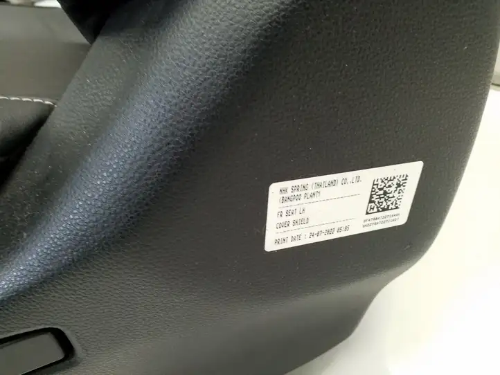 Isuzu D-Max (2019 - ) Переднее сиденье водителя — фото 3
