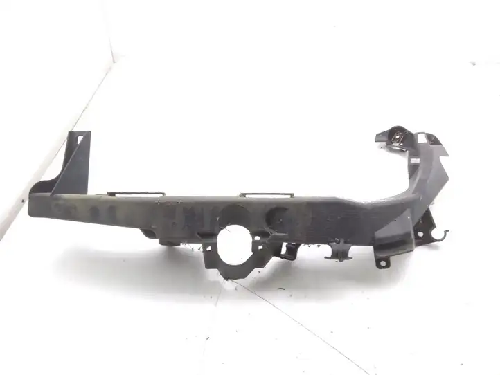BMW 3 E90 E91 (2005 - 2012) 15857711 Кронштейн передней фары — фото 1