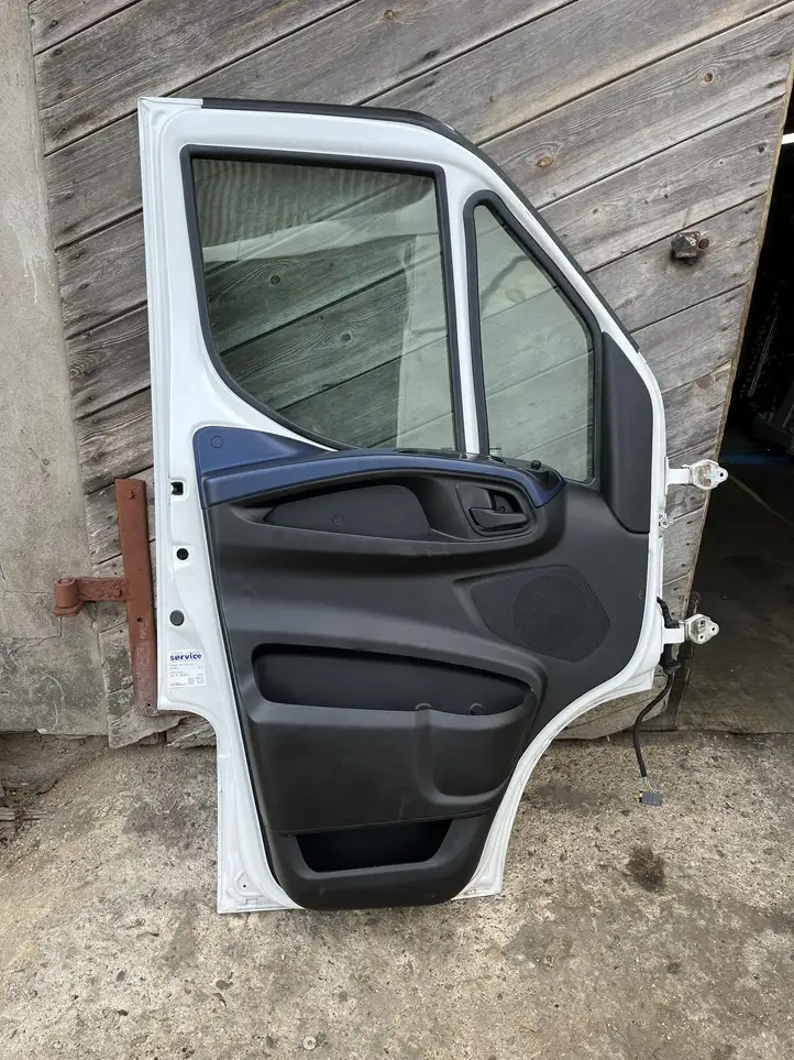 Iveco Daily Daily 6th gen (2012 - 2020) Дверь — фото 3