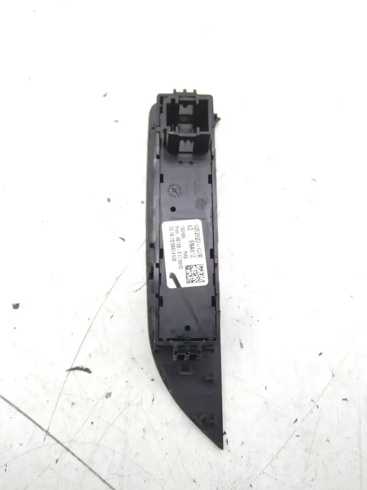 BMW 3 F30 F35 F31 (2012 - 2018) 9252920 Другие включатели / ручки/ переключатели — фото 2