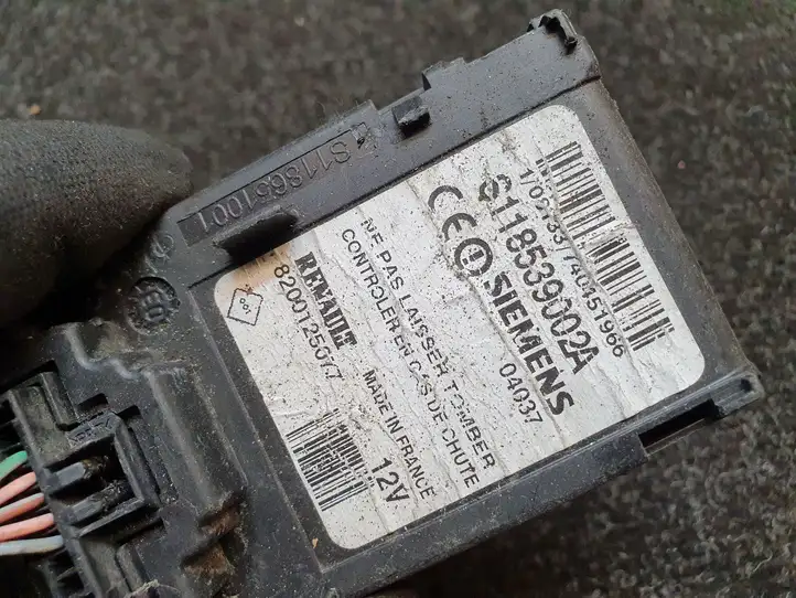 Renault Scenic II - Grand scenic II (2003 - 2006) S118539002A Считыватель ключа зажигания — фото 7