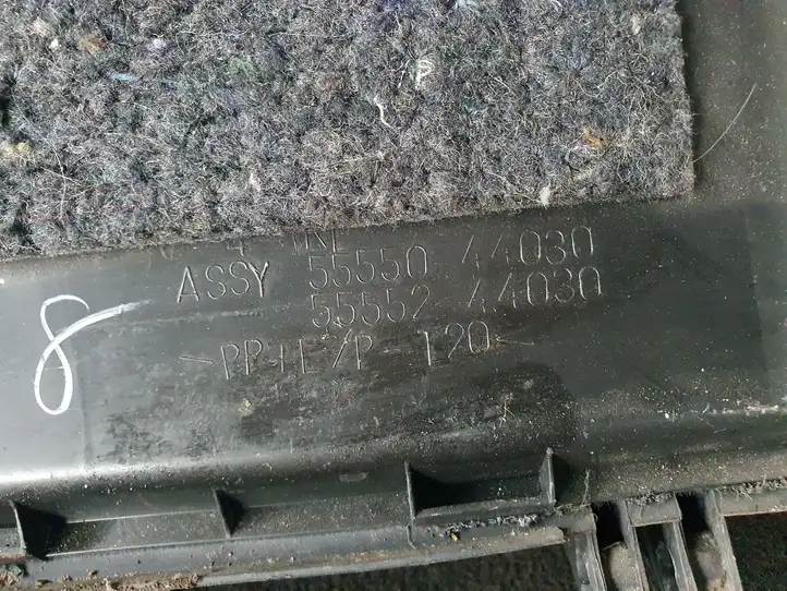 Toyota Avensis Verso (2004 - 2009) Вещевой ящик — фото 8