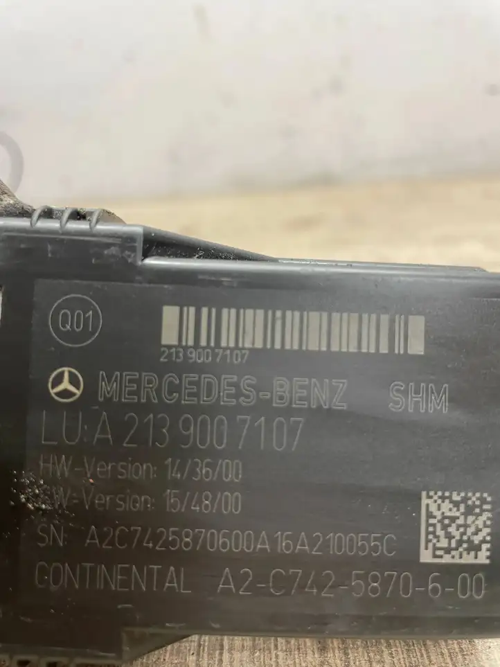 Mercedes-Benz E W213 (2016 - ) A2139007107 Блок управления сиденьем — фото 3