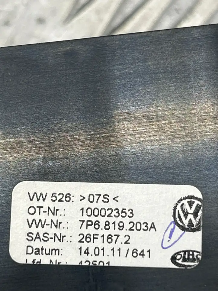 Volkswagen Touareg II (2010 - 2018) 7P6819203A Центральный воздушный дефлектор — фото 6