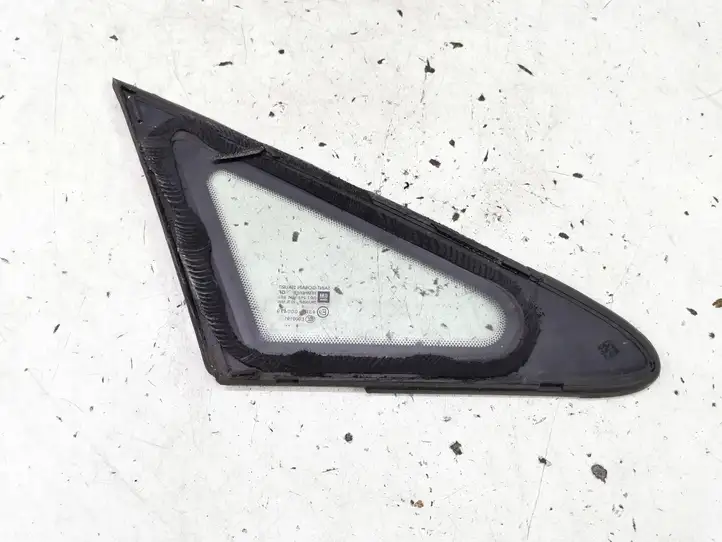 Opel Corsa E (2014 - 2019) 43R000479 Треугольное стекло кузова — фото 2