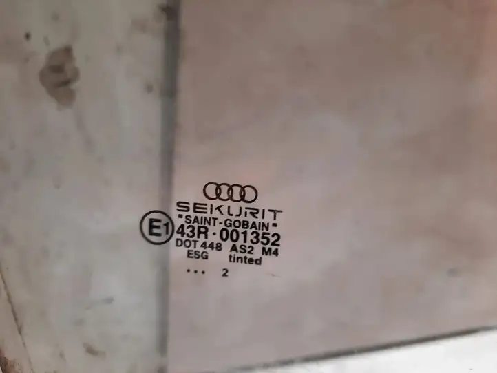 Audi A4 S4 B6 8E 8H (2000 - 2006) 43R001352 Стекло передней двери — фото 2