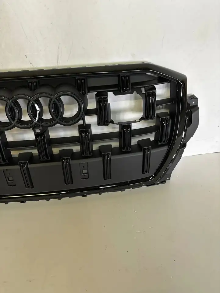Audi Q7 4M (2019 - ) 4M0853651B Передняя решетка — фото 2