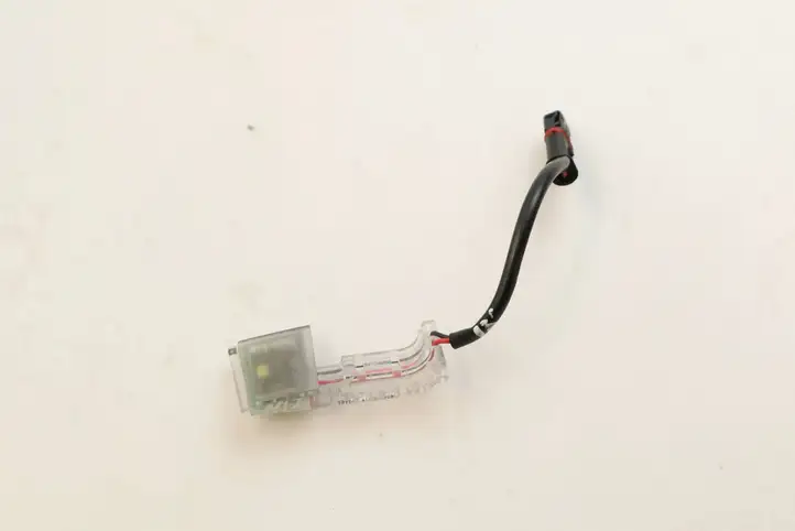 BMW 3 F30 F35 F31 (2012 - 2018) 7277448 Подсветка рукоятки передней двери (наружняя) — фото 1